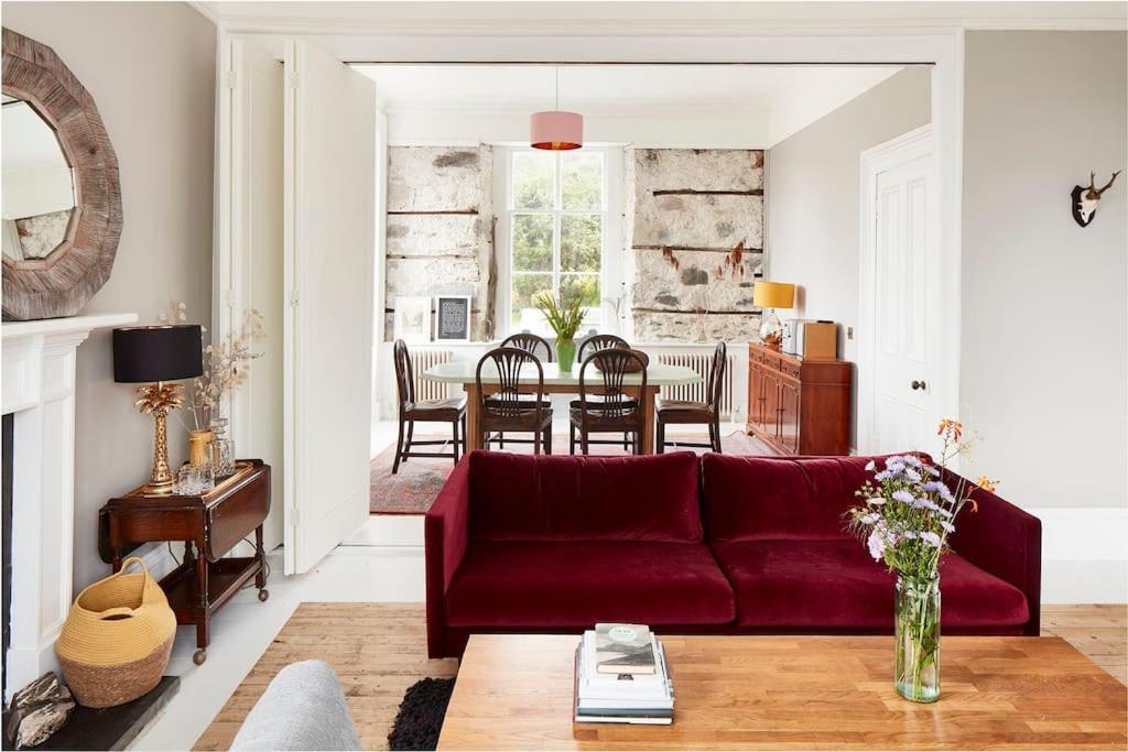 Stylish Scottish Manor, Coillemore House カイル・オブ・ロカルシュ エクステリア 写真